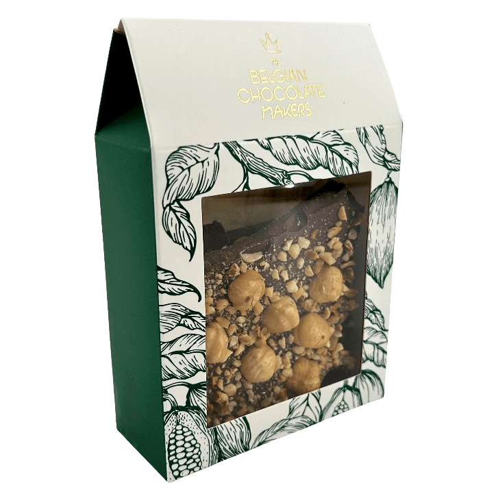 Barritas rotas de chocolate con leche y avellanas