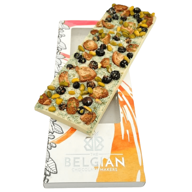 Barrita Fantasy de chocolate blanco 550 grs con trocitos de fresa, pistacho y arándanos