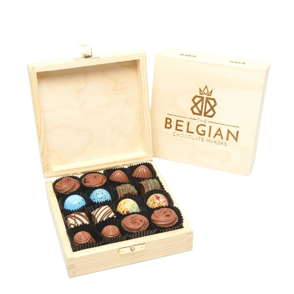 Caja de regalo de madera con 16 pralinés